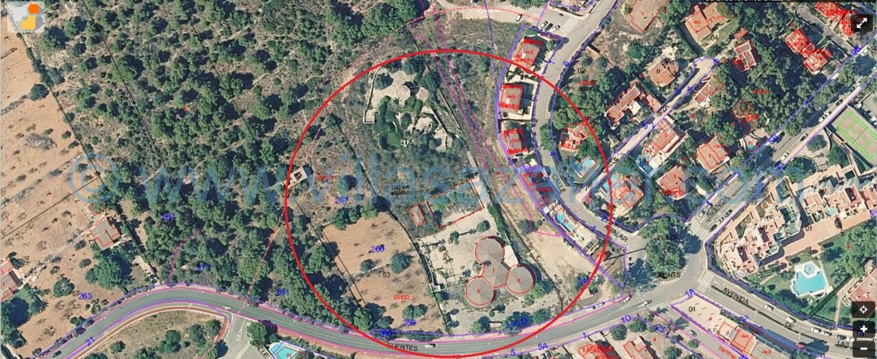 Terrain commercial urbain viabilisé d'une superficie de 8.521 m2
