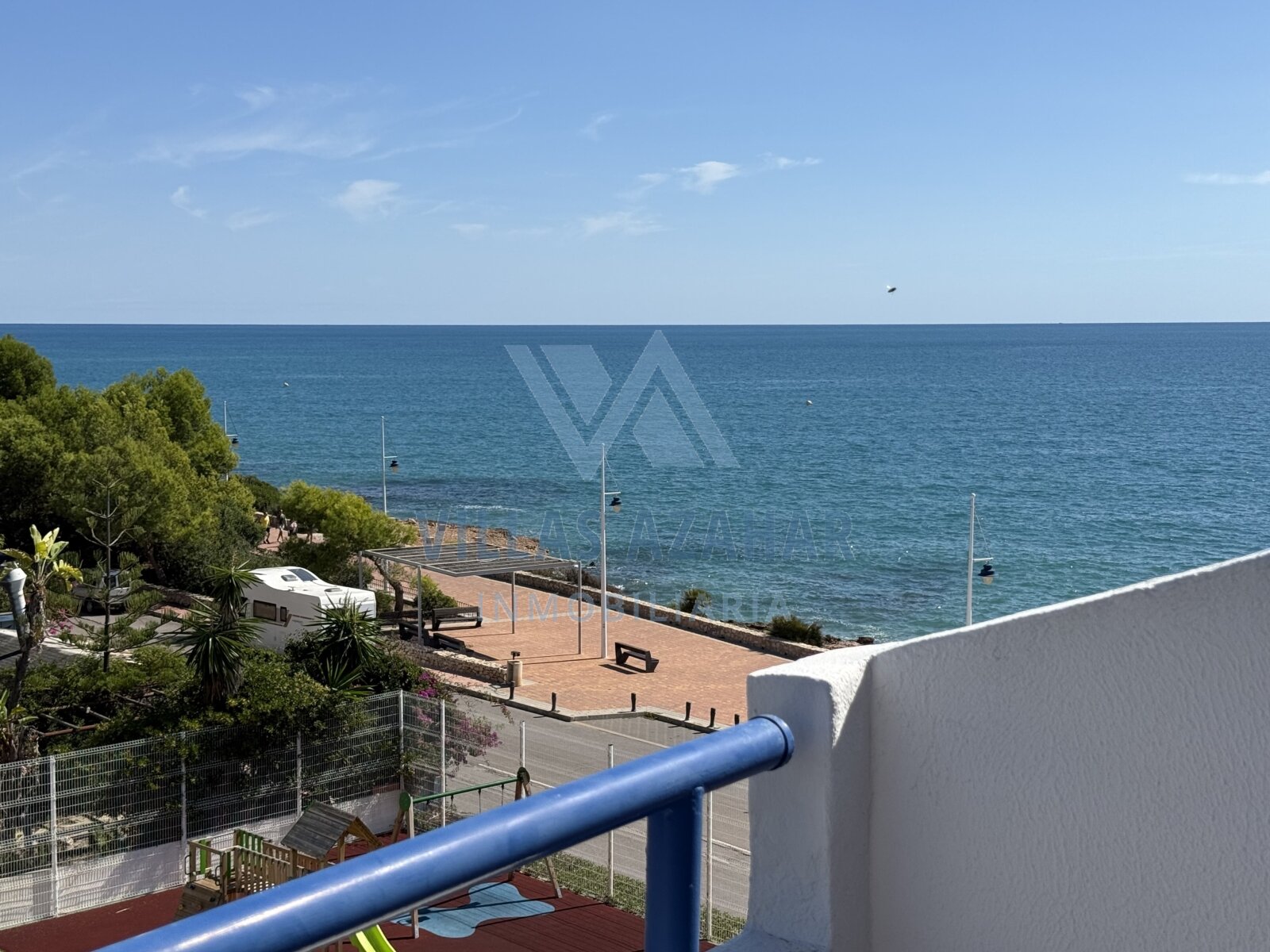 Penthouse en première ligne de mer – Résidence Voramar