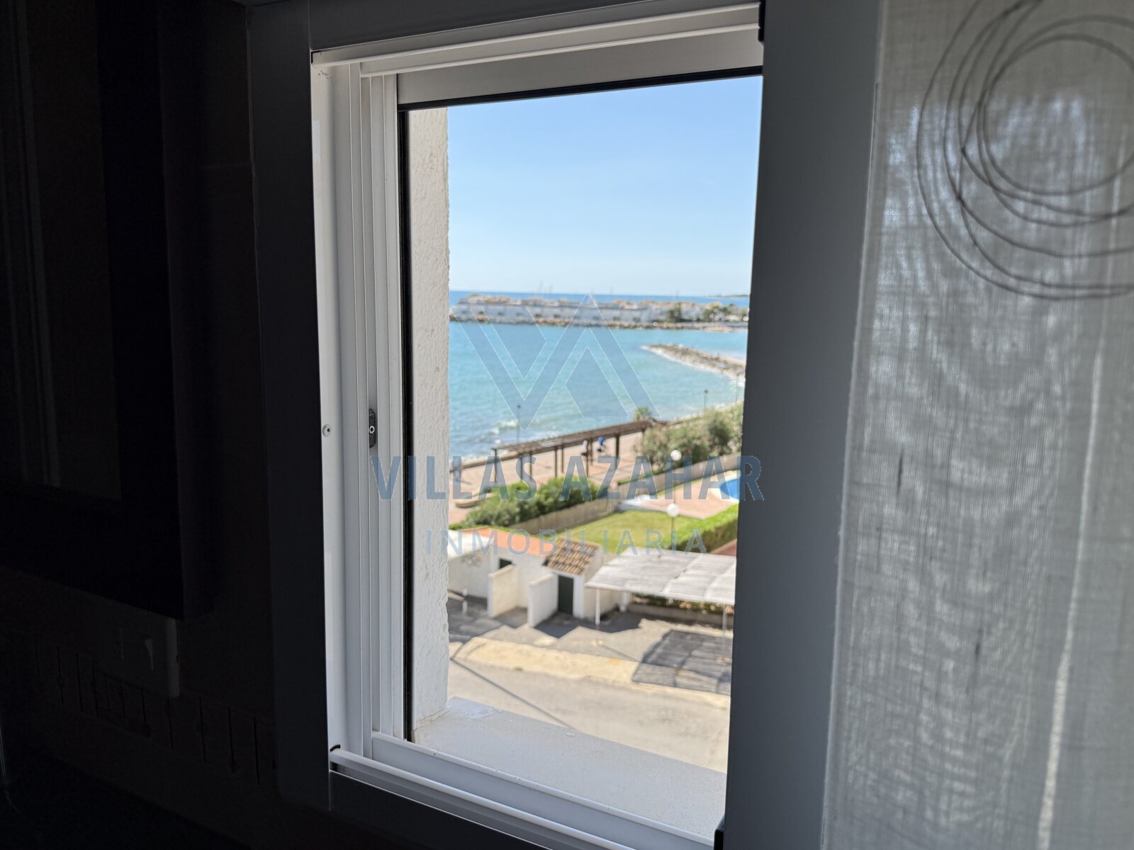 Penthouse en première ligne de mer – Résidence Voramar